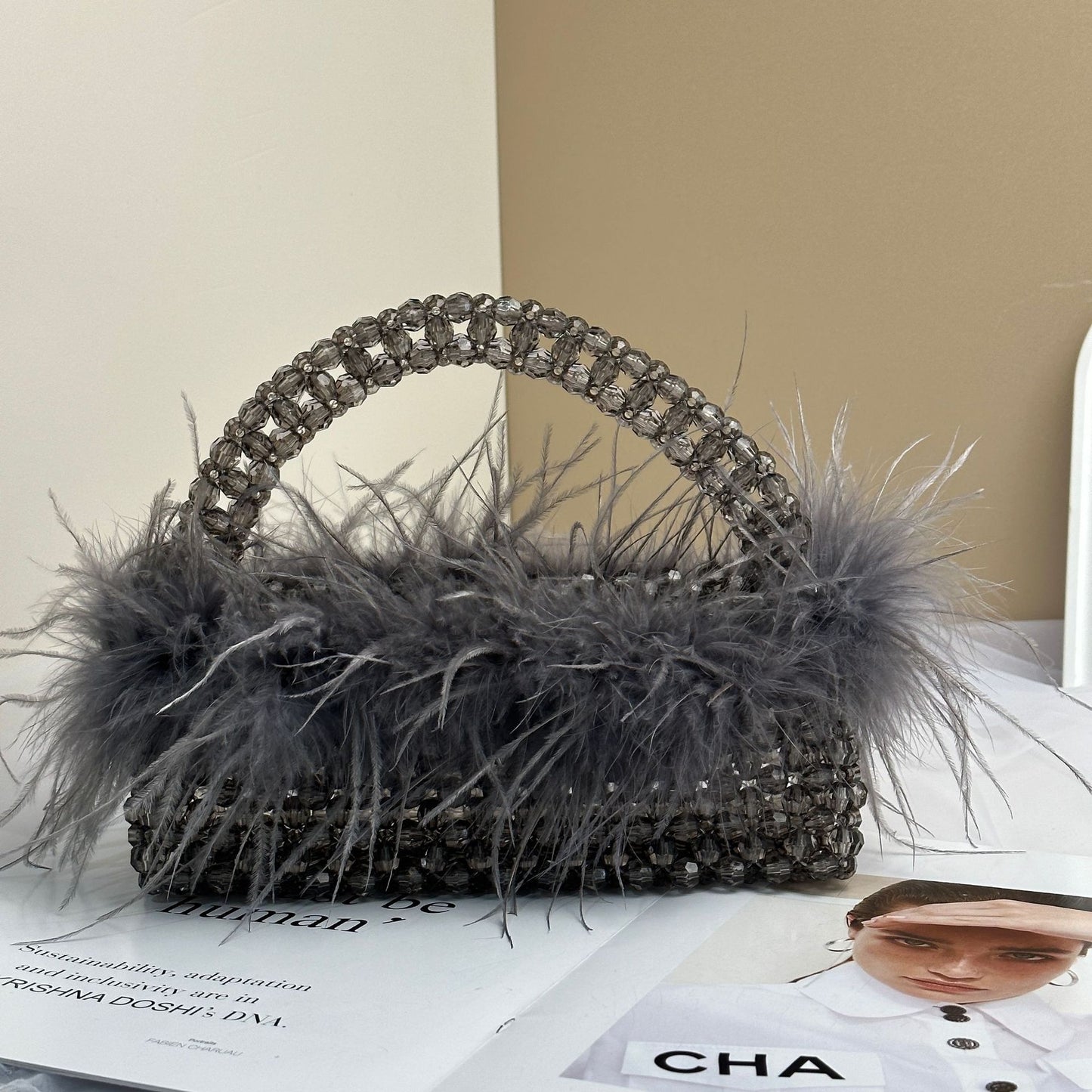 Customized Pearl Bead Bag with Ostrich Feather Fur Designer Brand Box Ladies Hand Bags Handmade Women Party Purses